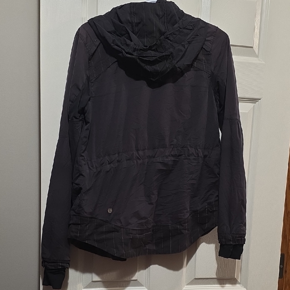 lululemon athletica charcoal hooded utility jacket